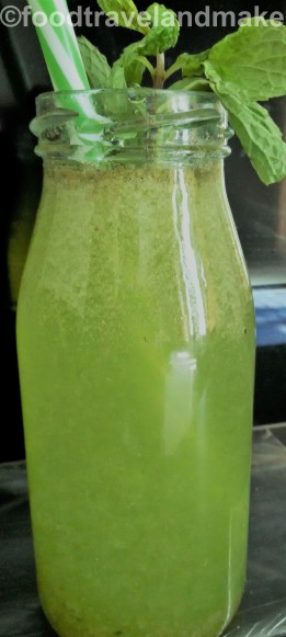 kiwi-lemonade-soda-foodtravelandmakeup-com-5