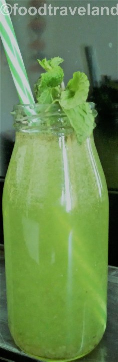kiwi-lemonade-soda-foodtravelandmakeup-com-6
